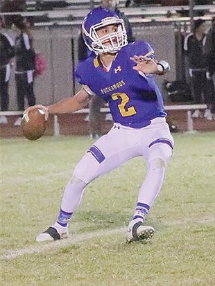Fallon breaks away for a 40-21 win over Lowry 