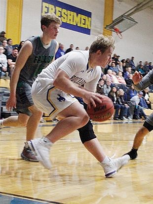 Fallon races past Lowry to secure second place in Northern 3A