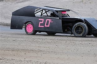 Childs wins IMCA feature in Winnemucca