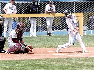 Buckaroos rally to beat Indians in series finale 9-7