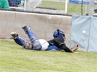 Lowry baseball team falls to Dayton in wet, cold 3A East semifinals