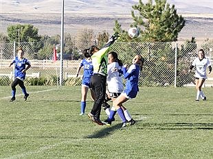 Lady Bucks notch home win over Greenwave