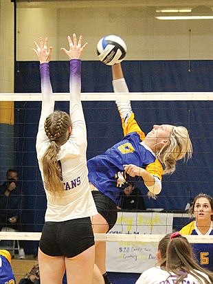Lowry spilts with Spring Elko but see playoff hopes fall short