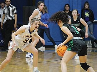 Lowry girls run win streak to six with wins over Truckee, Churchill County