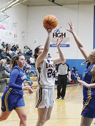 Lowry girls win five games in six days to finish up perfect Northern 3A season at 16-0 