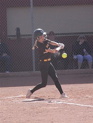Lowry rallies to win two of three from Elko