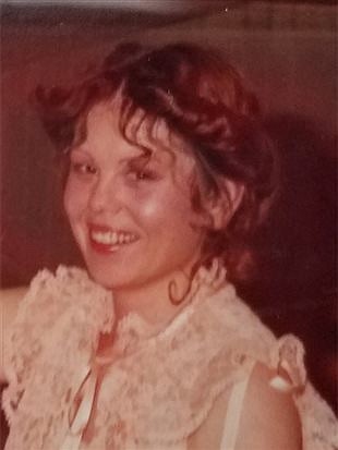 Obituary: Kim Nadine Hart (Reeves)