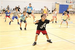 Lowry boys/girls basketball team holds youth camp