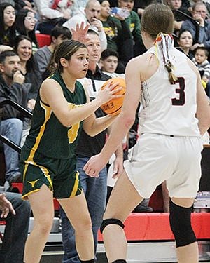 Lady Longhorns win two of three to end regular season