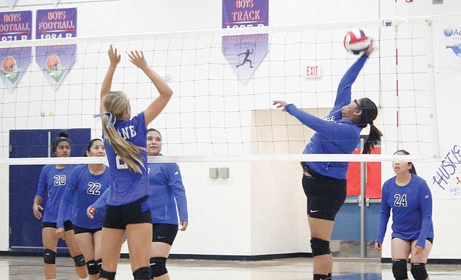 Lady Bulldogs start Division IV East season on a high note          