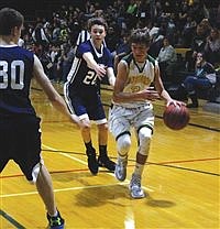 Longhorns split Division III games with North Tahoe, Incline