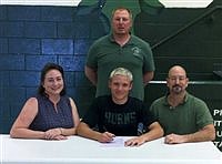 Cox to wrestle in Iowa