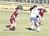 Lady Bucks knock off Elko, keep 3A playoff hopes alive