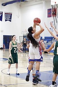 Lady Bulldogs split Eastern 1A openers to Wells, Jackpot