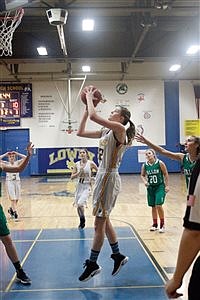 Lowry junior varsity girls sweep Greenwave, Vaqueros
