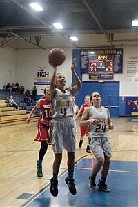 Lowry junior varsity girls dismantles Truckee 53-8