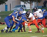 Buckaroo football team shutout in loss to Vaqueros