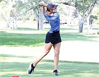 Carlson steps up as leader for Lowry girls golf team