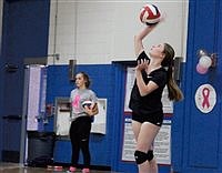LHS freshmen, JV volleyball teams defeated by rival Elko