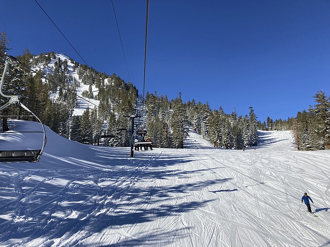 Skiers take advantage of a fresh snowpack at Mammoth Mountain Ski Area on Friday at Mammoth Lakes, Calif. (Photo: Christopher Weber/AP)