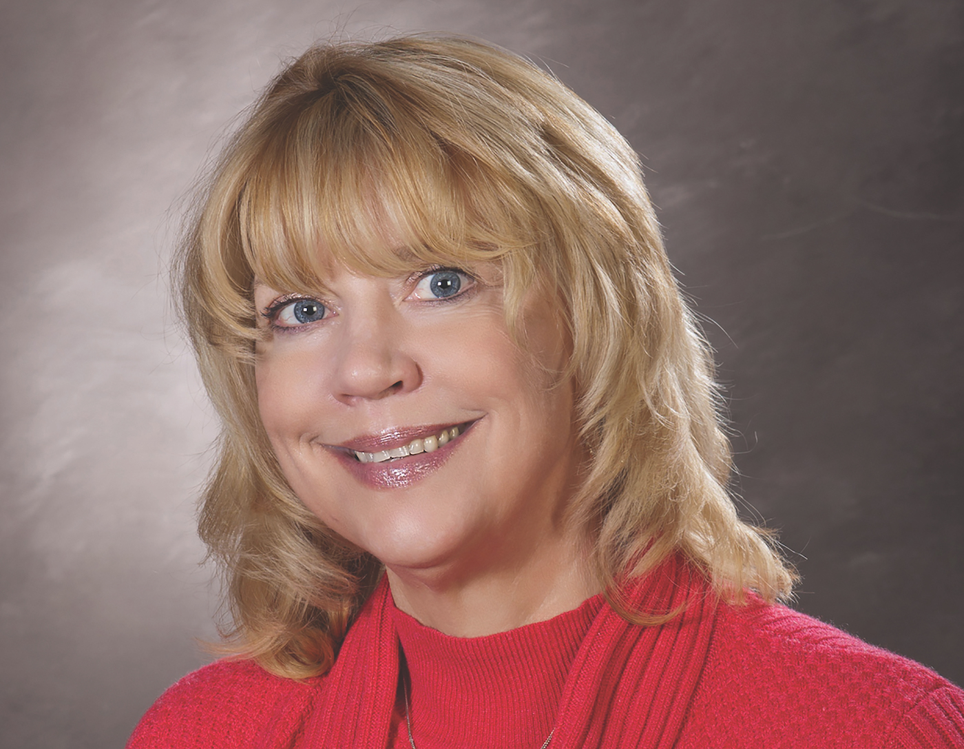 people-kimberly-cooney-earns-2021-commitment-to-community-award