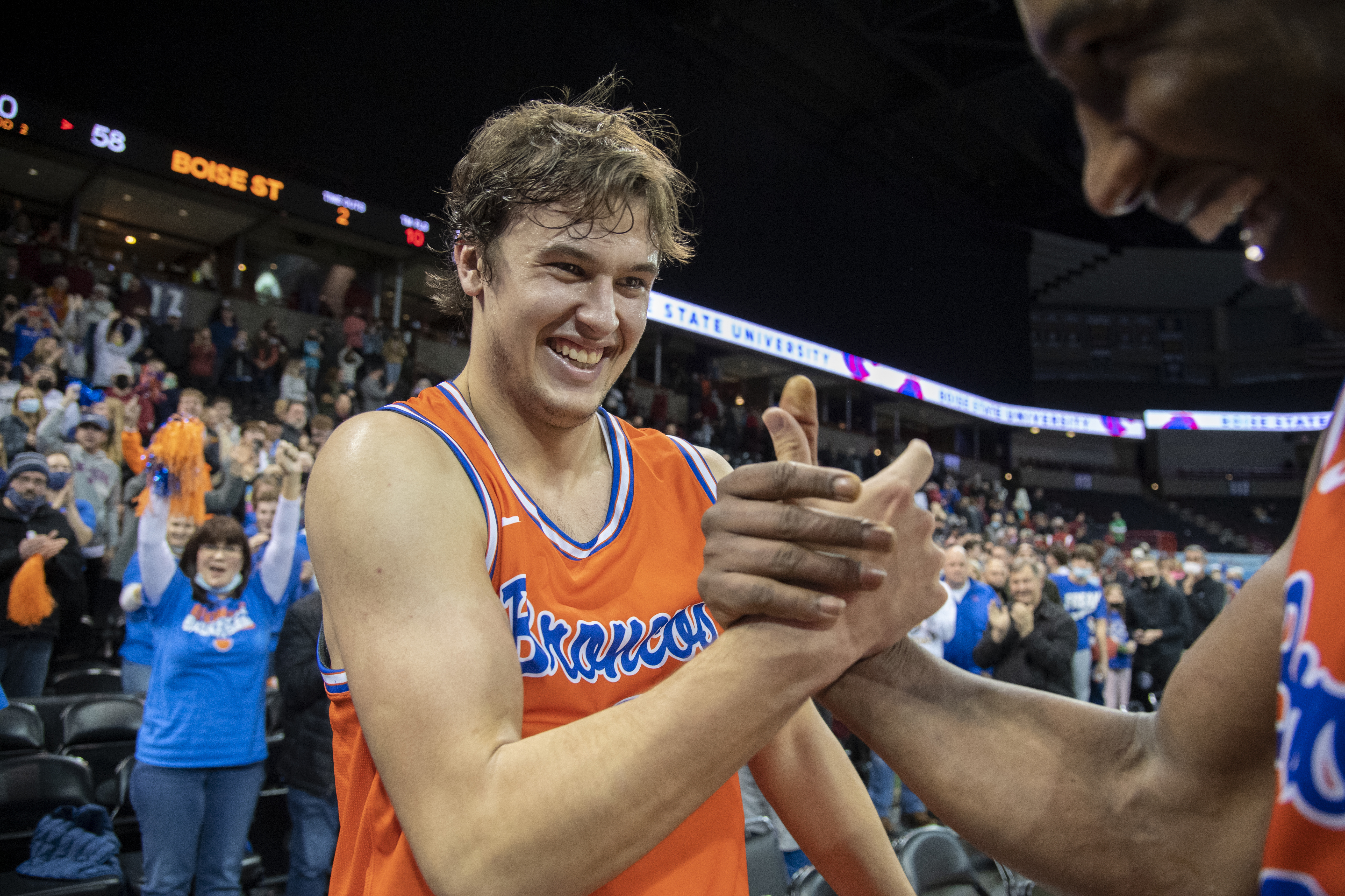 The Victory Boise State Broncos 2022 Men's Basketball Mountain