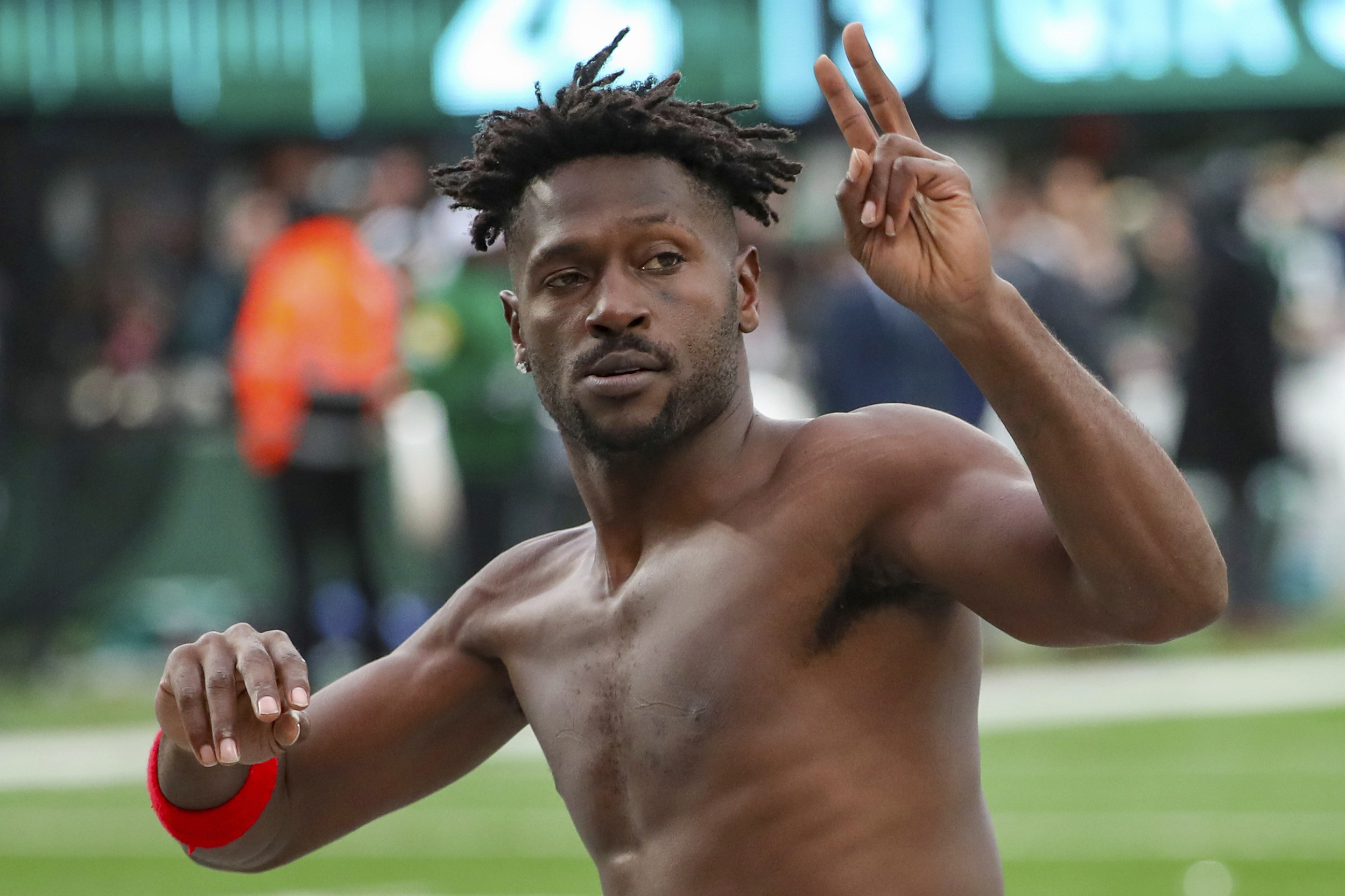 Tom Brady's 'Ex-Friend' Antonio Brown Makes A Move, Days After