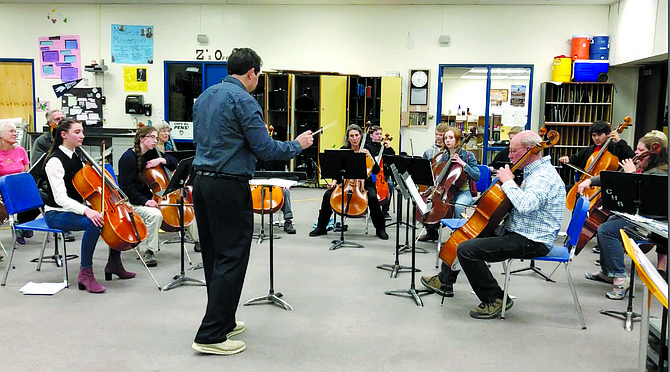 Cellist Stephen Framil leading a cello workshop in Carson City in 2018.