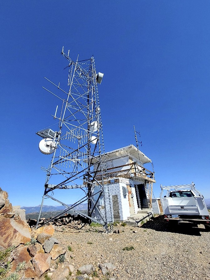 A photo of the emergency radio tower at Leviathan Fire Lookout in Alpine County. Federal Engineering photo