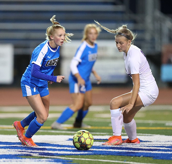 Carson High’s Gracie Walt looks upfield during a game against Spanish Springs last fall. Walt will be one of three senior captains for the Senators this season.