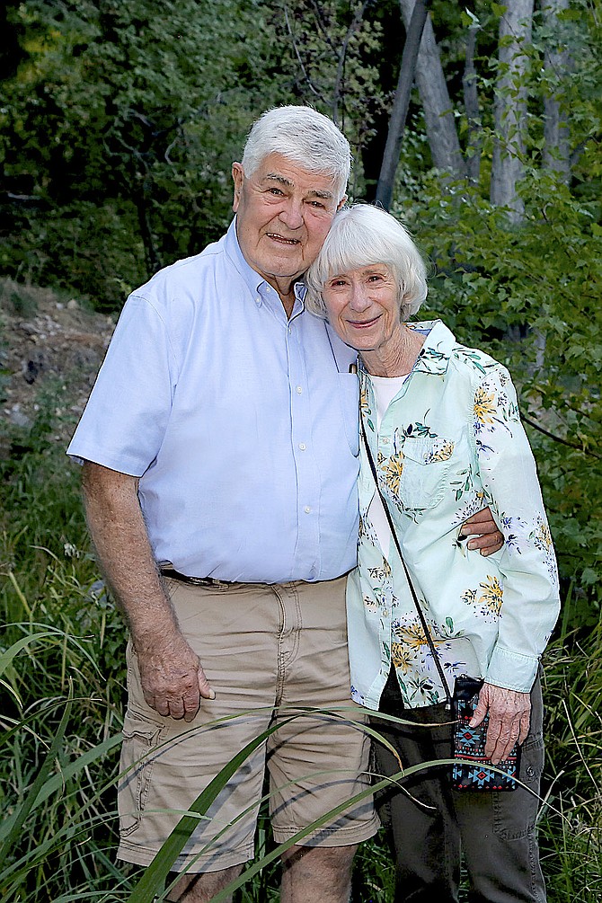 Gim and Joyce Hollister celebrated their 60th anniversary