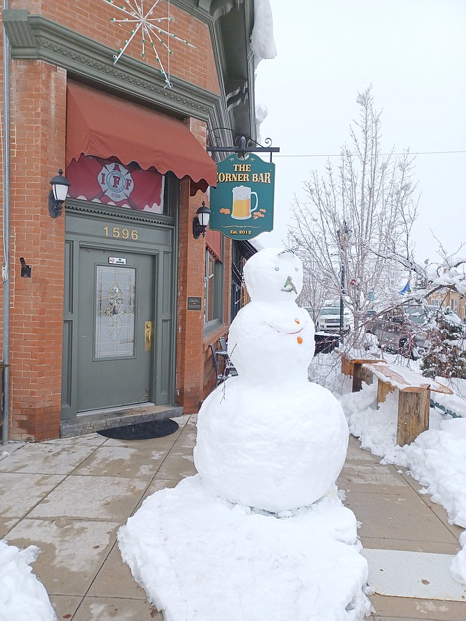 Look who stopped by the Corner Bar in Minden for a tall frosty one. Photo by Kathy Schuman