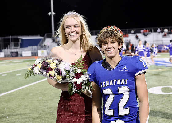 Carson High crowns Homecoming King and Queen