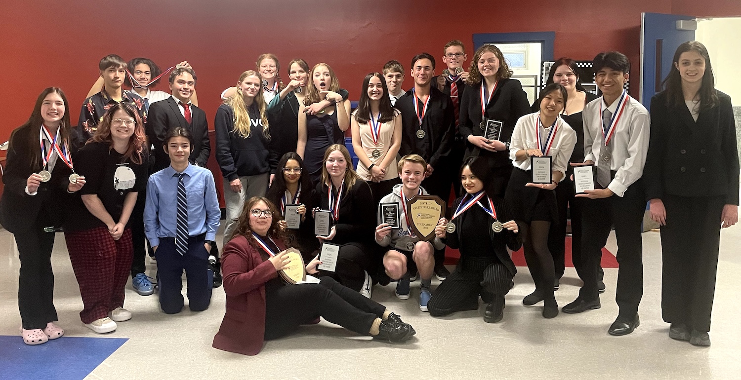 Carson High speech and debate qualifies 10 for nationals | Serving ...