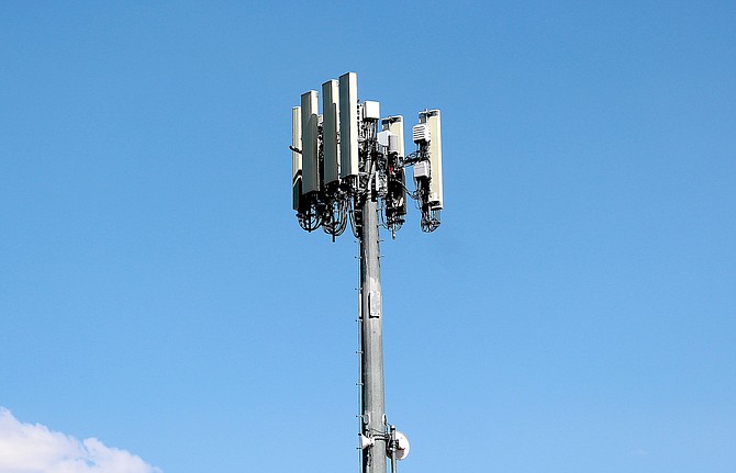 A Verizon monopole in Gardnerville directly across from Lampe Park.