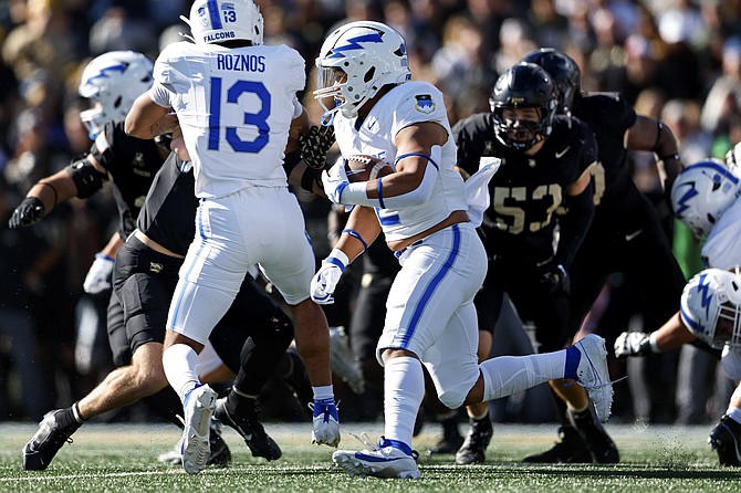 Air Force fullback Terrence Gist runs against Army earlier this month in West Point, N.Y.