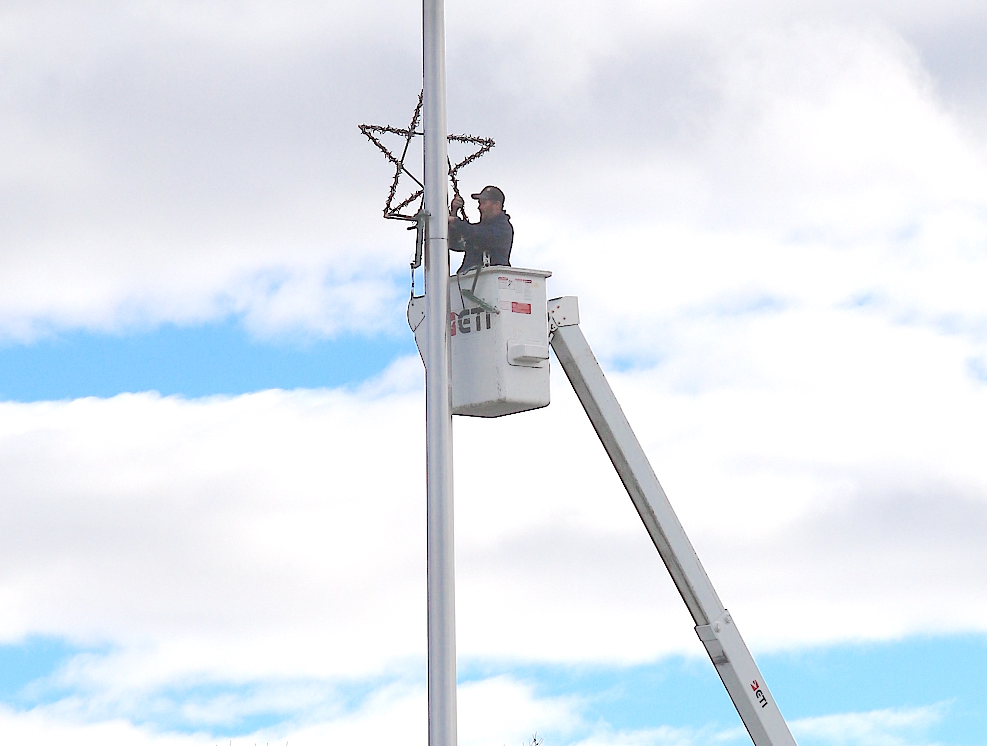 Lions See’s the holidays with annual fundraiser