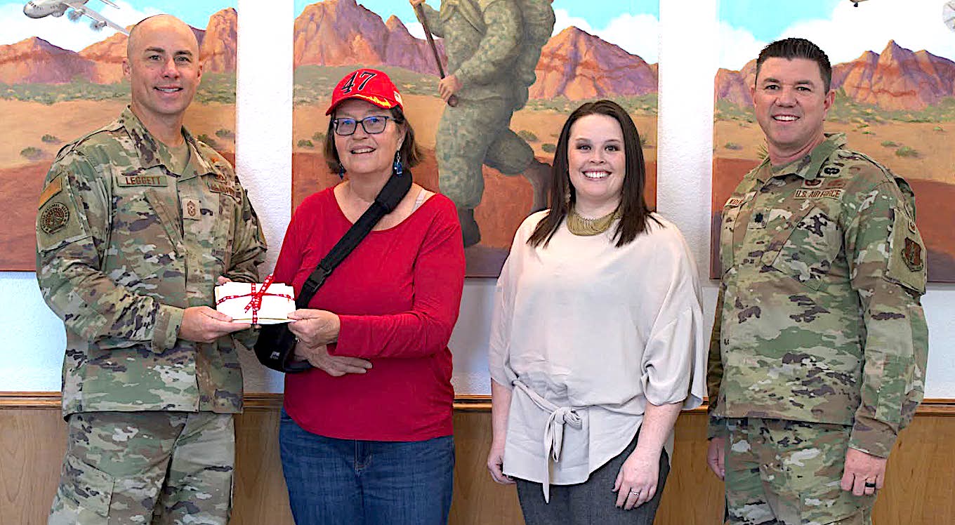 Organizations raise $1,600 for service members