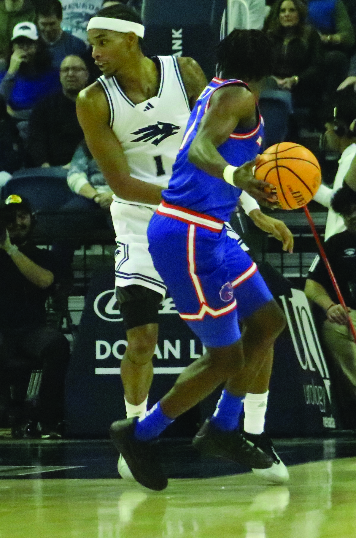 Comer leads Nevada to a 15-point win over Boise