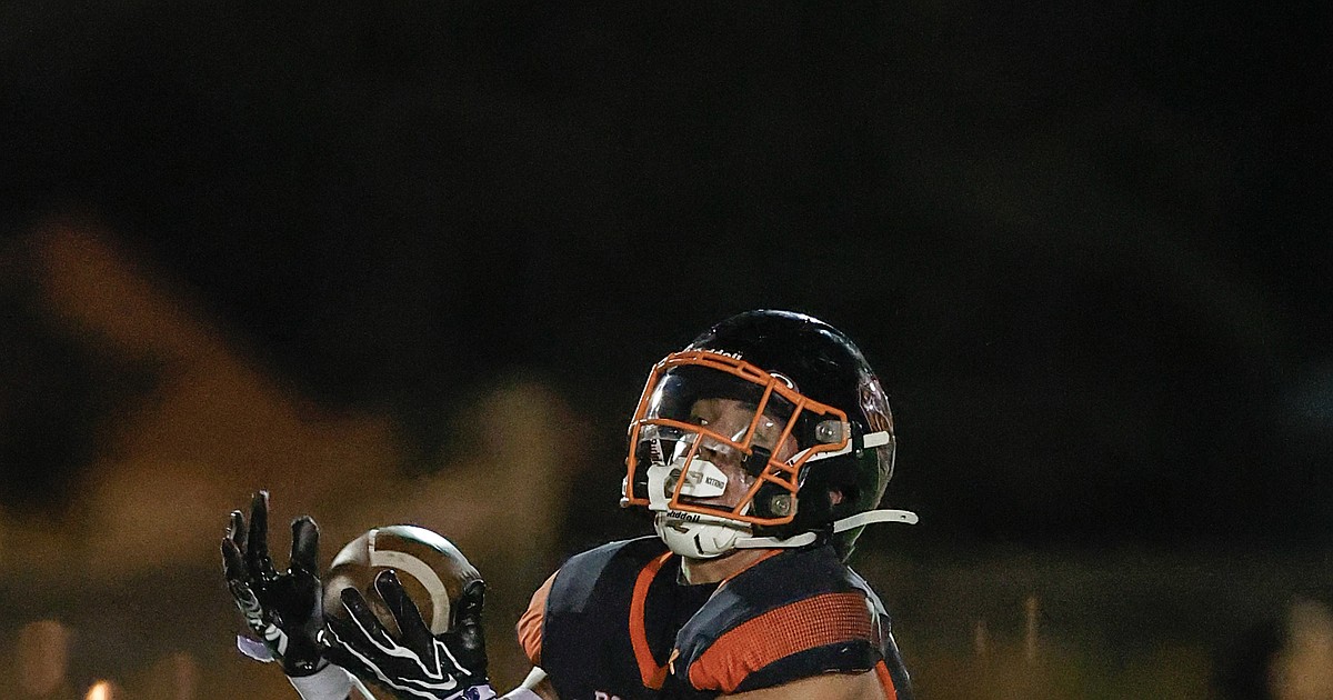 Sutter football finds late answer for Douglas