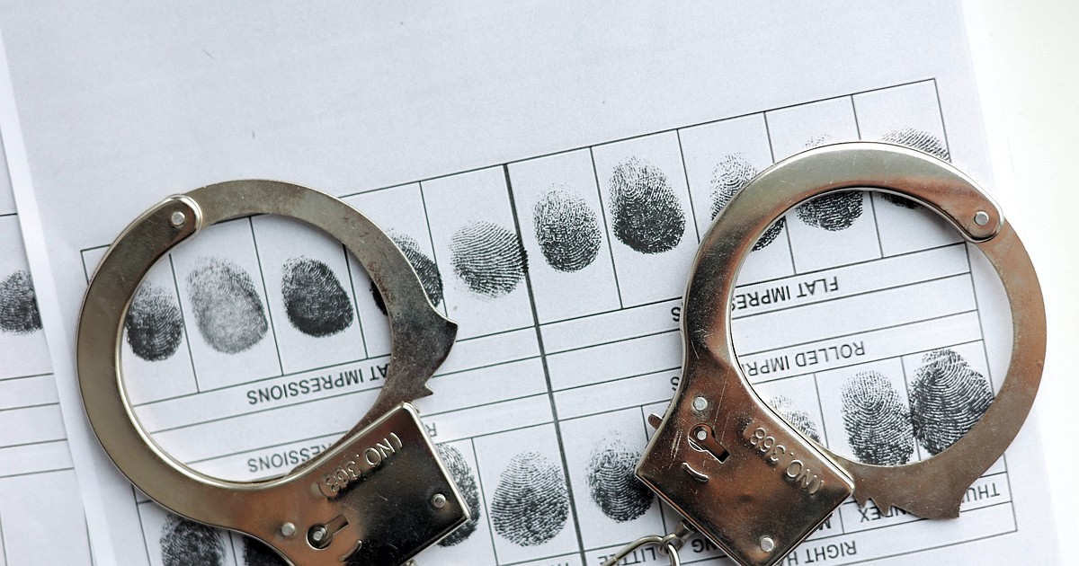 Carson City couple charged with child abuse after infant found in vehicle