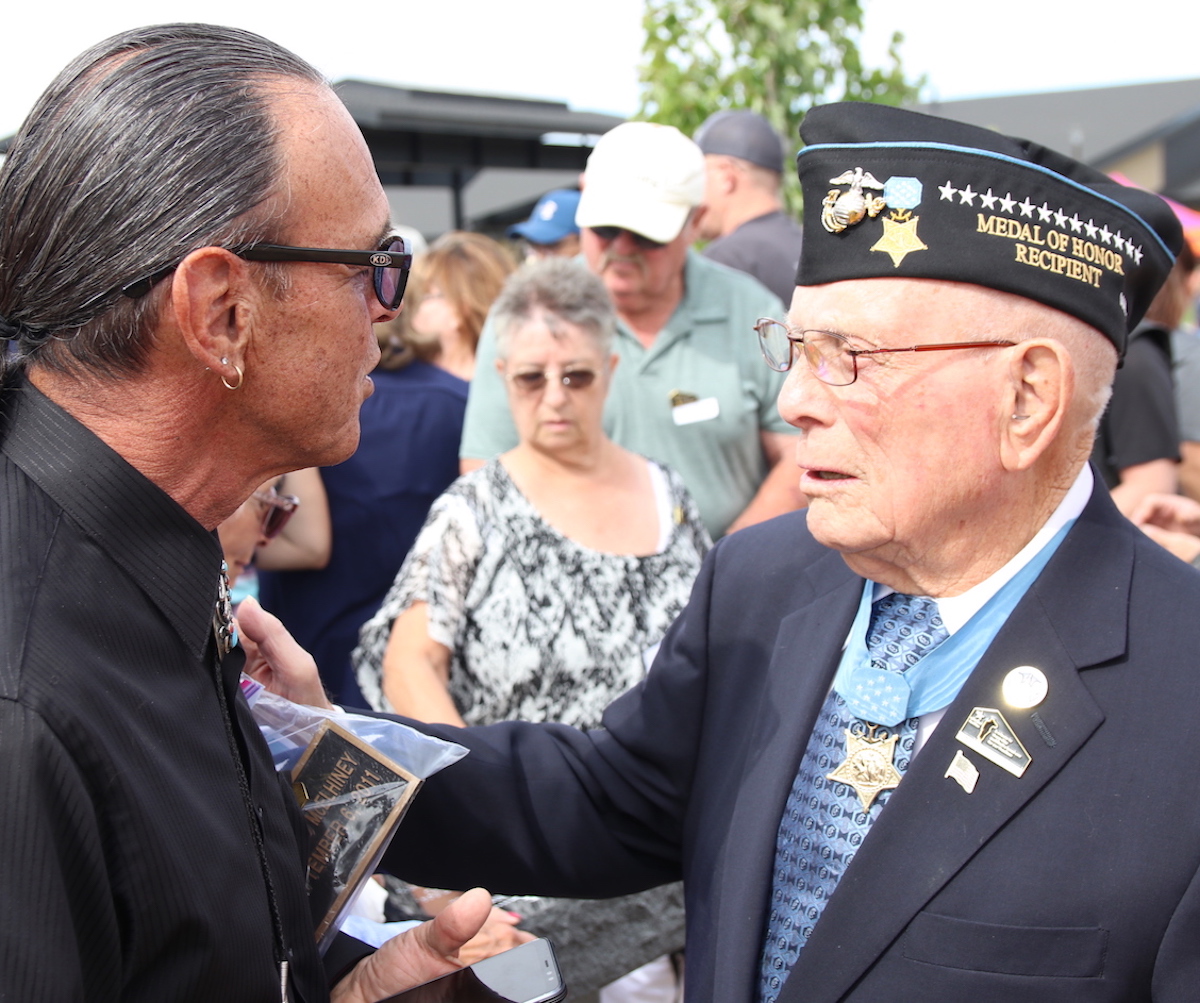 Medal of Honor recipient welcomed back in Wash. - Deseret News