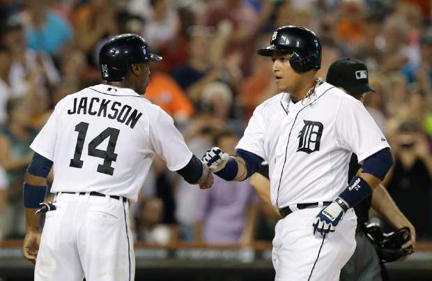 A's 8, Tigers 6: Coco Crisp, A's take advantage of Tigers