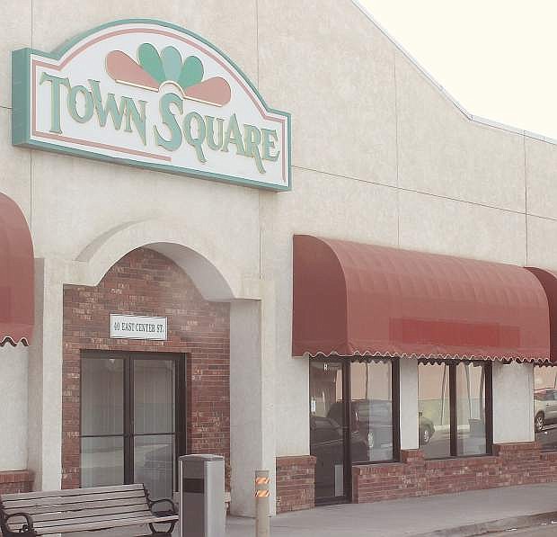 The Churchill Economic Development Authority signed a lease for the former Apple Tree restaurant to house its downtown food hub after negotiations for the Kent&#039;s building fell through.