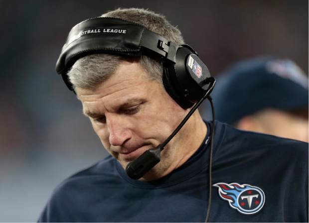 Jake Locker injury update; Mike Munchak says any timetable is