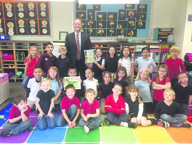Lt. Gov. Mark Hutchison celebrates Fall Reading Week at Bordewich Bray Elementary School.