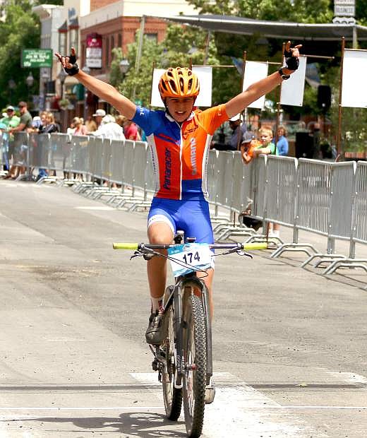 Nye Yackle, 13,of Reno, wins the junior division of the Capitol 50 on Saturday.