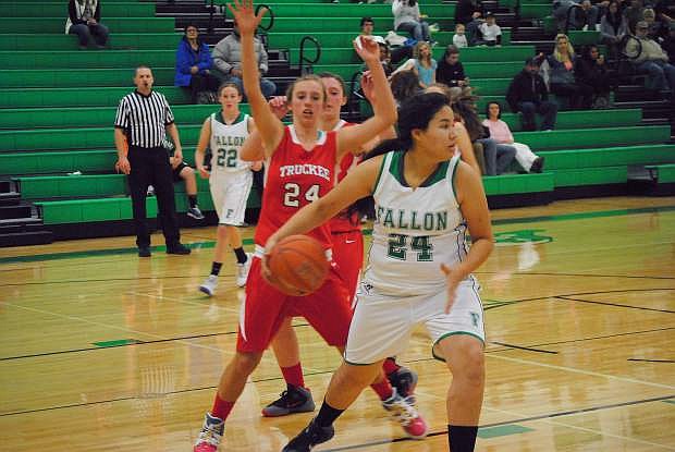 Fallon&#039;s LeAnn Stands looks to pass the ball during Friday&#039;s 54-35 win over Truckee.