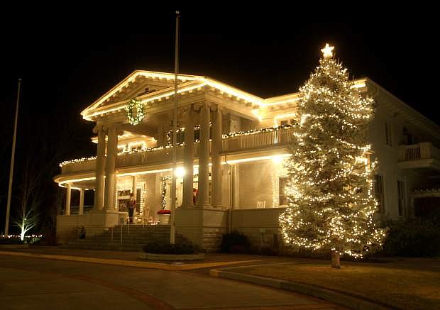 The Governor&#039;s Mansion lights up for the holidays.