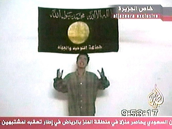 A man identified as South Korean Kim Sun-il, is seen in this image taken from an undated but recent video obtained by Al-Jazeera television station Sunday, June 20, 2004.  An Iraqi militant group has beheaded Kim,  Al-Jazeera television reported Tuesday, June 22, 2004.  (AP Photo/Al-Jazeera via APTN) **TV OUT **